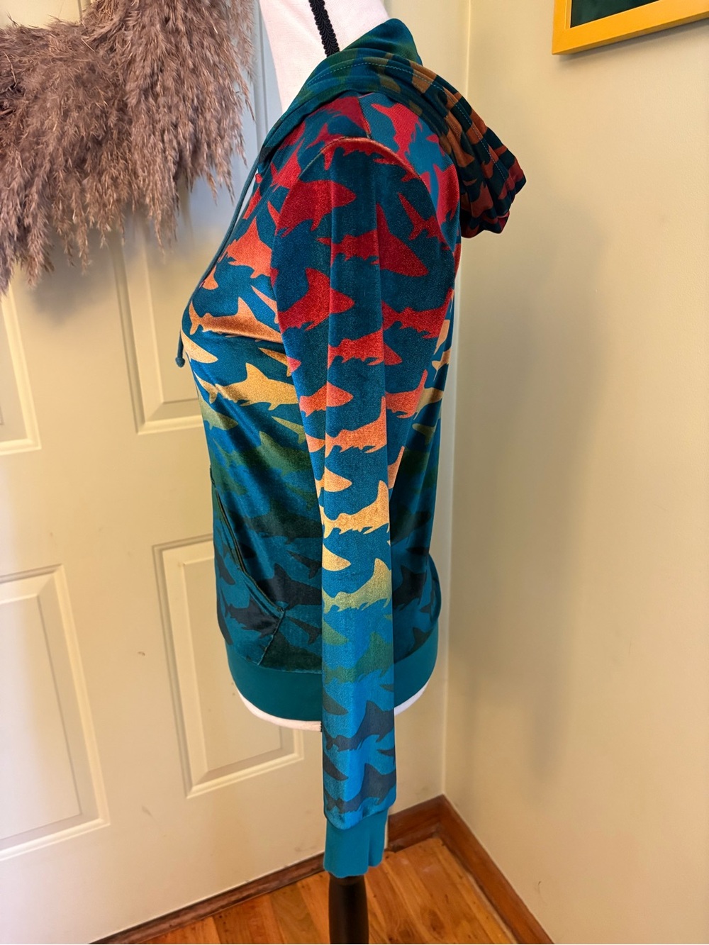 AVIATOR NATION Rare Velour Shark Hoodie size XS - Picture 2 of 12